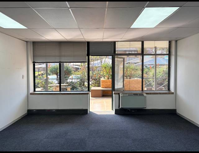 70M² OFFICE TO LET IN VORNA VALLEY